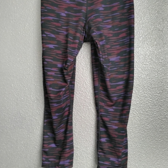 Nike Women's Dri Fit Running Capri Pants   Size S - Picture 3 of 6
